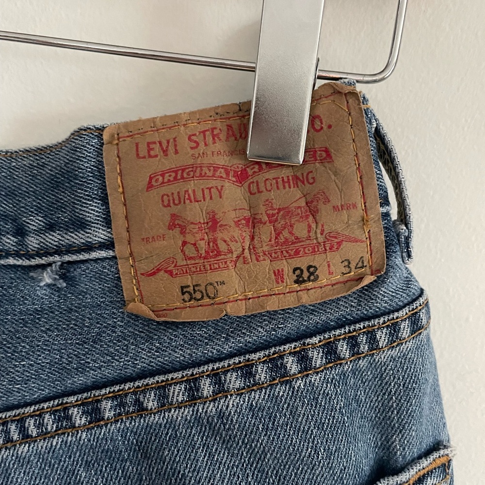 Levi’s Vintage 550 Denim Frayed Hem High-Waist Shorts - Blue - Picture 6 of 8